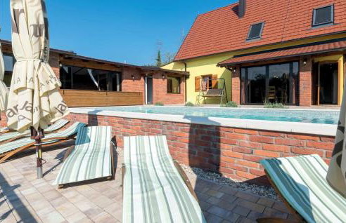 Gorgeous Home In Repusnica With Sauna - Foto 13