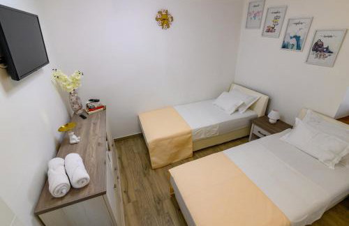 Kameni dvori - Photo 27