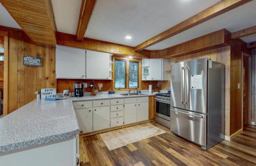 Good Time Inn - Photo 8