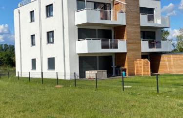 Modernes Apartment am Hafen mit Seeblick - Photo 6