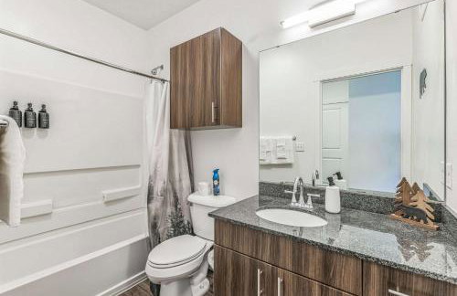 Cozy Stay by Clark Fork River and near DT - Foto 23