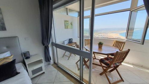 Front Ocean View Studio - Photo 4