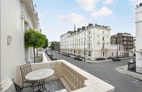 Stunning Grand 2 bed, 2 bath apartment, - Foto 16