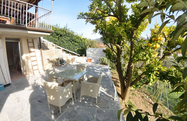 Holiday Home in Massarosa With Pool & Hill Views - Foto 10