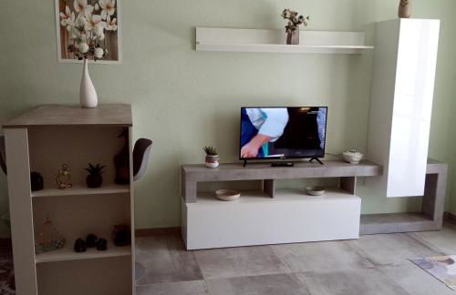 Appartamento con veranda e giardino a 75 m dal mare - Foto 3