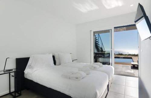 Ocean Views - New Private Condominium with Pool & Sea Views - Foto 4