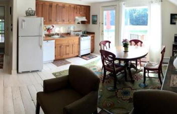 Riverfront Cabin with Beautiful Views of Housatonic River in Great Barrington, Massachusetts - Foto 32