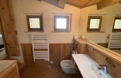 CASA RURAL DE ENSUEÑO EN CANTALLOPS CON 9 HABITACIONES DOBLES CON BAÑOS PRIVADOS Y PISCINA DE 20M x 2,70M - Foto 29