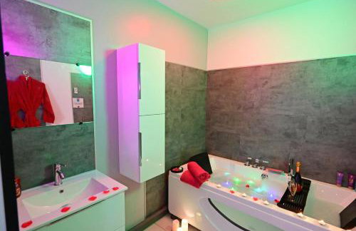 Love Room à deux pas de l'Océan avec Hammam, Sauna et Bain à 2 Surprise garantie - Foto 33