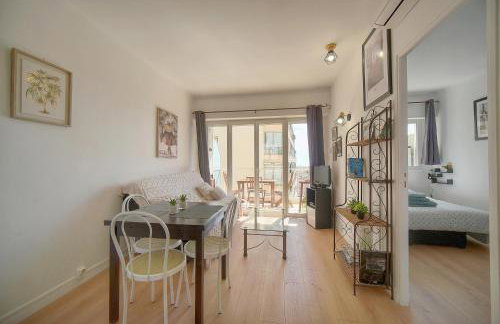 FRGK Fauvettes 1BDR Terrace, Parking, AC & Ultra-Fast Wi-Fi - Photo 27