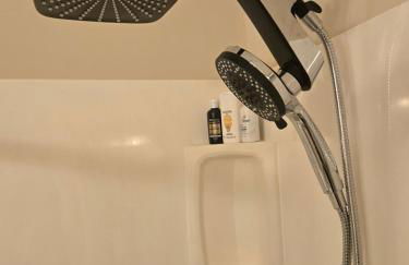 Private Master Suite for Solo Travelers and Pros - Foto 22