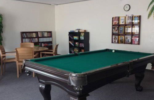 Sand Pebbles Resort - 1 Bedroom Condo in Great Location Right by the Beaches and Attractions - Foto 5