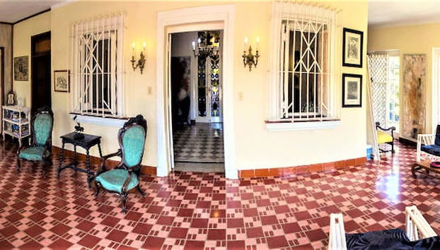 Holiday rental in Havana with swimming pool and garden - Photo 2