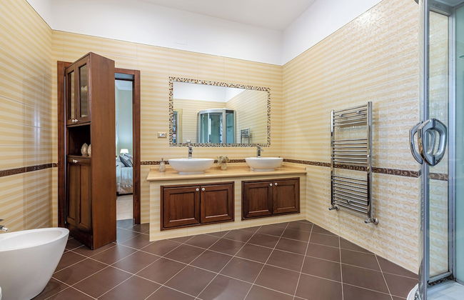 Villa Simone Vacation Villa With Wifi - Photo 13