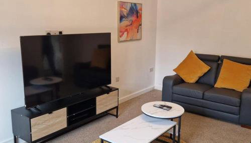 House - Sleeps 8 - Parking - Garden - Foto 2