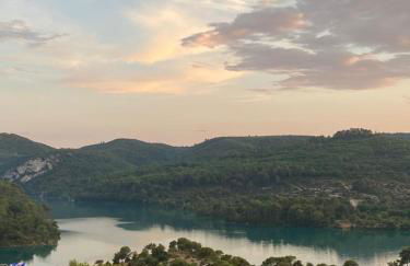 Jolie maison de village, à 2 min à pied du lac d'Esparron de Verdon - Foto 24