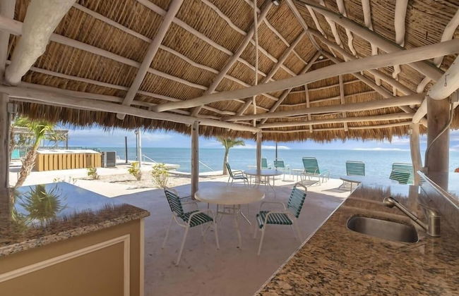 Updated Unit With Beautiful Florida Bay Sunsets 1 Bedroom Condo by RedAwning - Photo 37