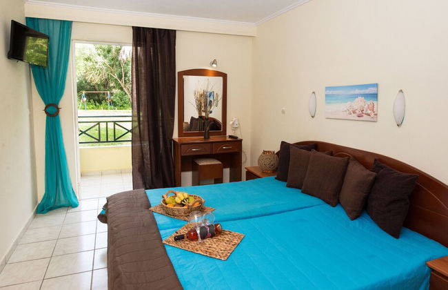 Damia Hotel - Photo 18