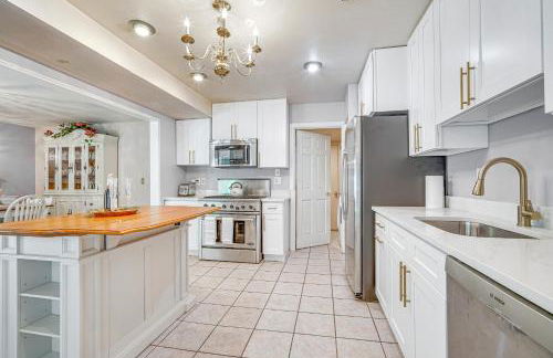 French-Inspired Townhome 9 Mi to Saratoga Springs! - Foto 7