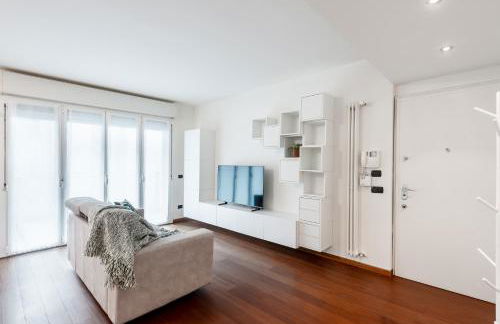 StayEasy SantaGiulia - M3 Metro - Center in 20 mins - Foto 2