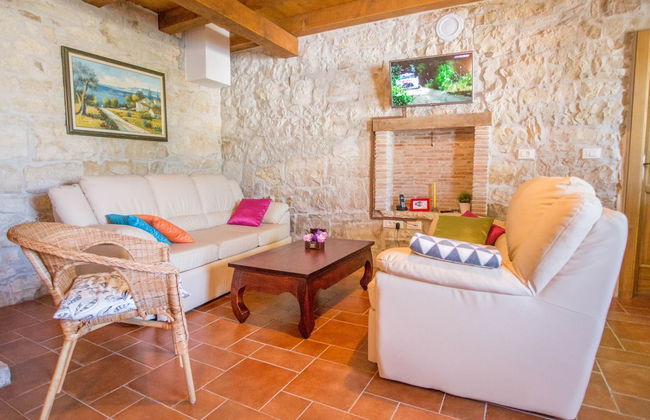 Villa in Medvidici With Pool Near Porec Beach - Foto 7