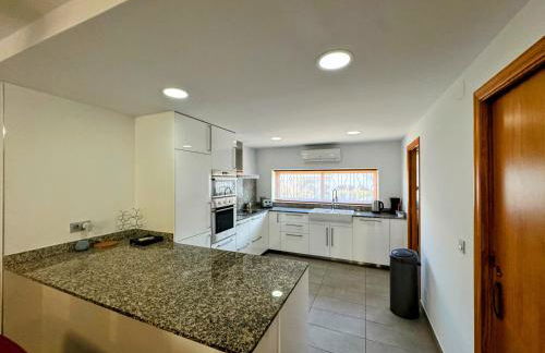 Contemporary House in Cabo Roig - Photo 9