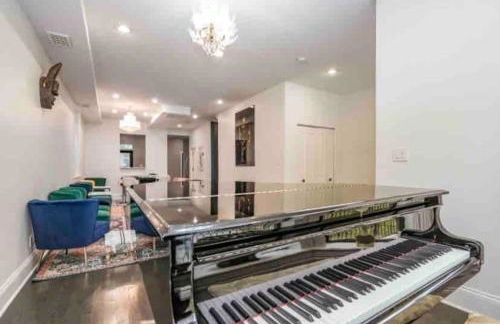 Lakefront Rooftop Parking - Foto 1