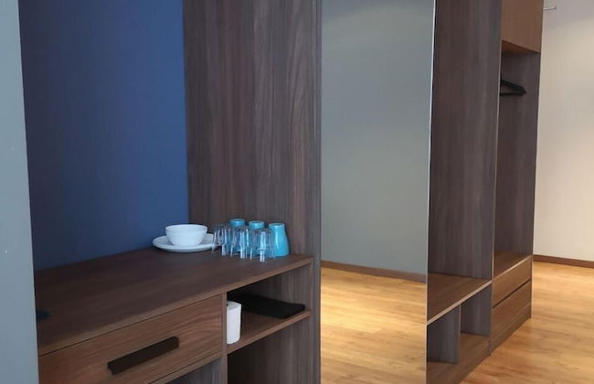 Imperial Suites - Photo 13