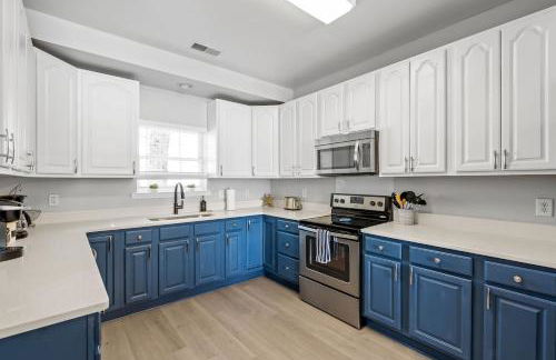 ☆Live on the Water! Lake Palmetto Palm w/ Patio - 10Min to Downtown & Beaches☆ - Foto 4