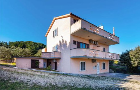 2 Bedroom Amazing Apartment In Nevidane - Foto 10