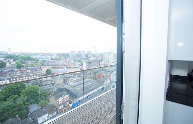 High view 2 Bedroom apt - Woolwich - Photo 25