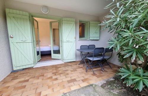 La Pinède - T4 avec terrasse et piscine - Foto 19