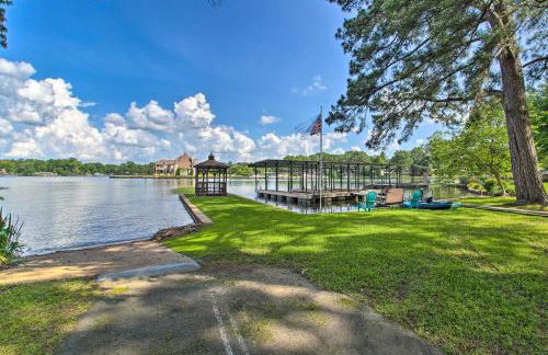 Deck, Boat Slip and Views Lake Hamilton Cabin! - Foto 29