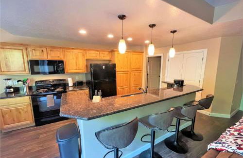 3-Bedroom Luxury Condo in the Heart of the City - Foto 3