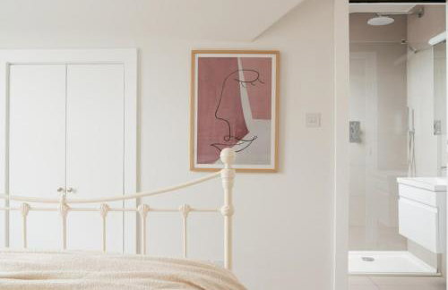 Contemporary 2 Bed Loft Honor Oak, London Apt - Photo 4