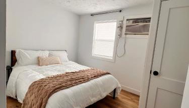 Quaint Lakeview Getaway Trails & Town at Your Doorstep - Foto 4