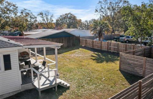 Chic Modern House Close to Beaches & Downtown - Photo 1