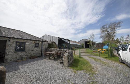 Corner Cottage - Photo 13