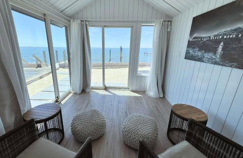 Black Swan- Beachfront Home with Year-Round Jacuzzi - Foto 31