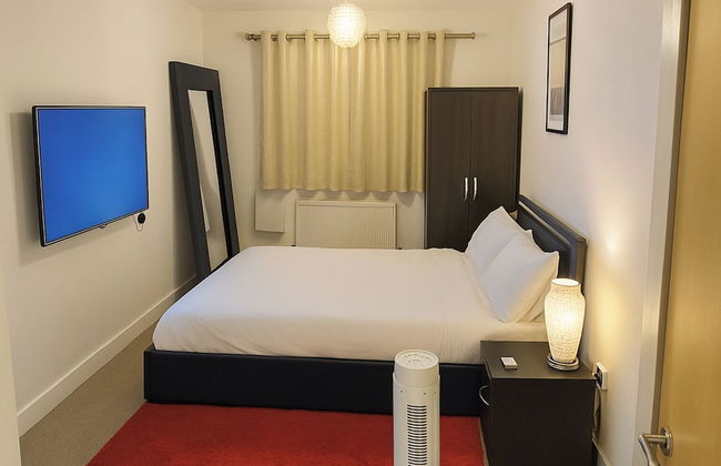 4 Guests - Petok - Parking - 35min Central London - Foto 1