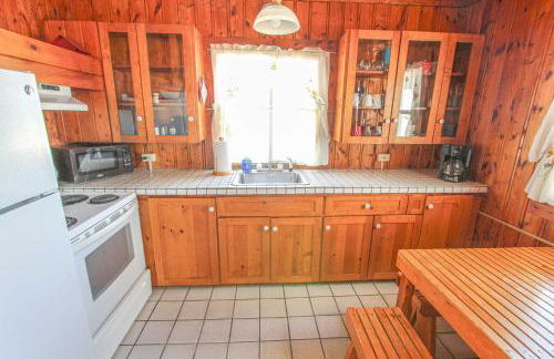 Sunnyside Combined 6BR 3BA Lakefront Retreat - Foto 13