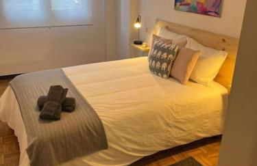 Acogedor y soleado apartamento recién amueblado en Gijón - Foto 1