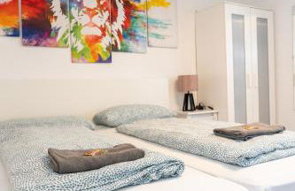 modern house with pool - 3 bedrooms 2 Bathrooms - Foto 58