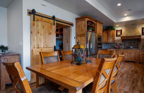 Snowcrest C304Ski Getaway Hot Tub & Theater Room - Foto 26