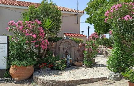 Orfeas Studios Molivos - Photo 38