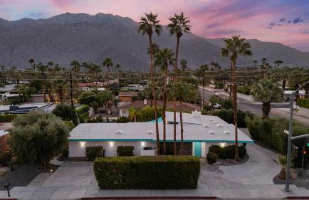 Vibrant Palm Springs Getaway w Pool BBQ Modern Design Taylor House by AvantStay - Foto 1