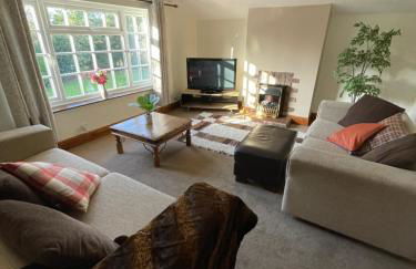 Pear Tree House 2 bed apartment - Photo 15