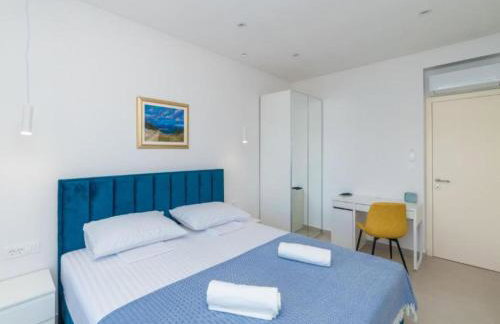 Luxury Villa Navis - Villa - Photo 12