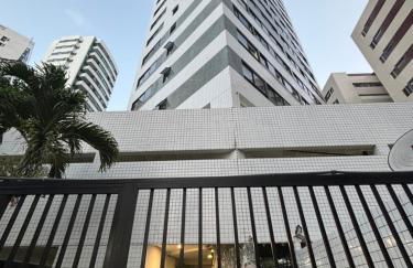 Flat studio na praia de Boa Viagem - Foto 2