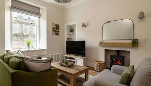 Cosy Callander One Bed Apartment Wood Burner and Free Parking - Foto 1